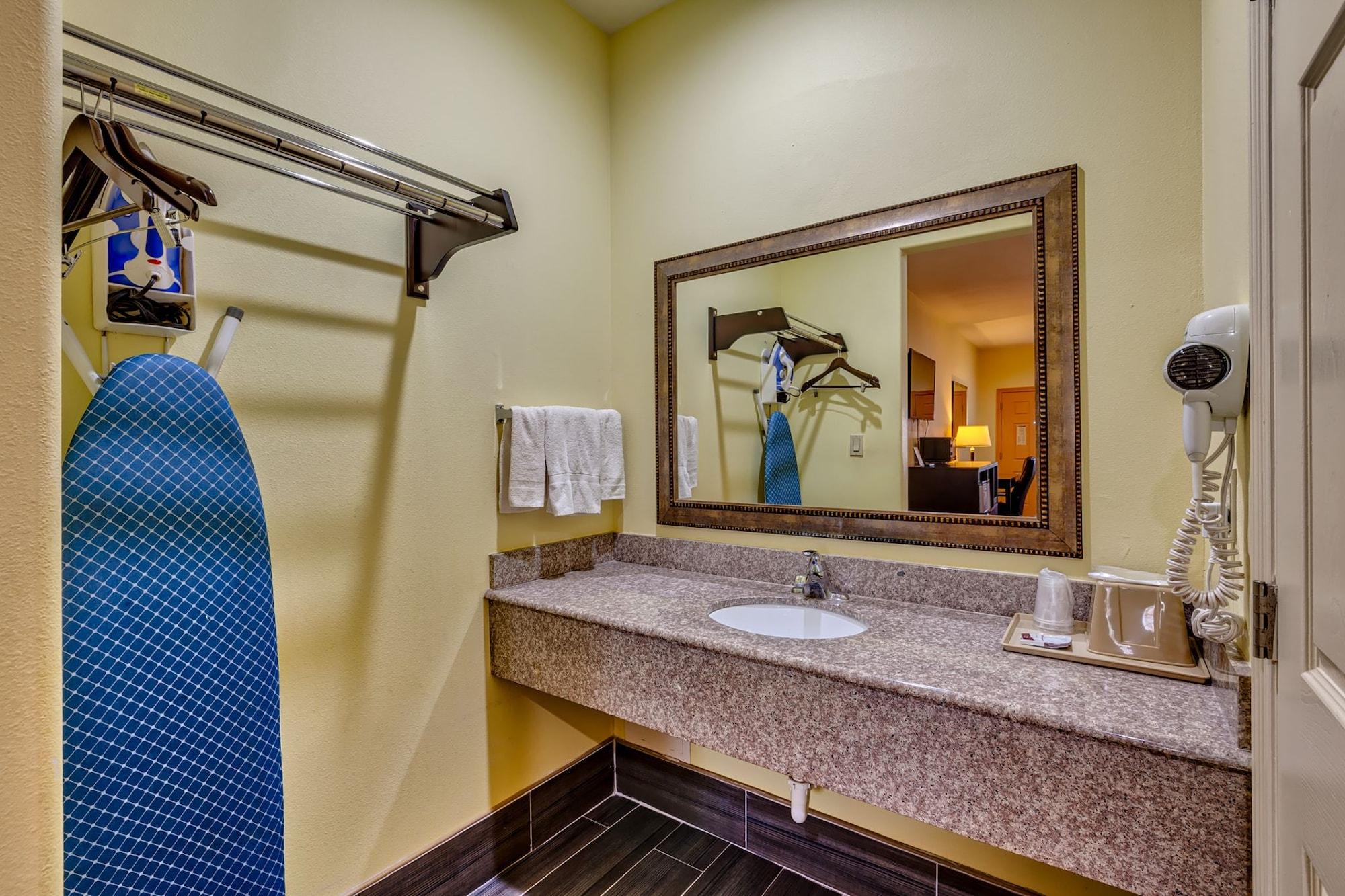 Quality Inn Brownsville Exterior photo