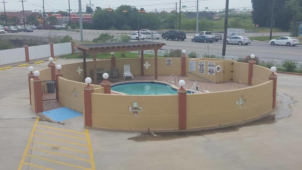 Quality Inn Brownsville Exterior photo